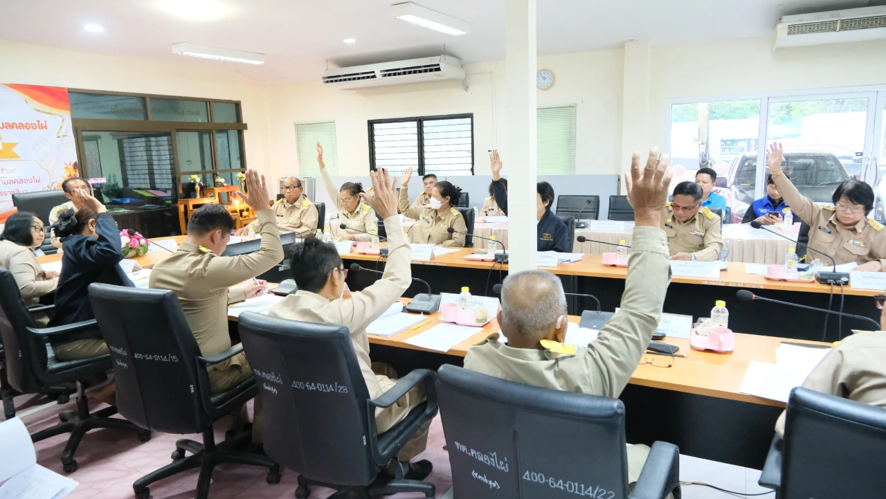 ประชุมสภาเทศบาลตำบลคลองไผ่ สมัยวิสามัญ สมัยที่ 1 ประจำปี 2569 วันที่ 25 กันยายน 2569 เวลา 13.30 น.